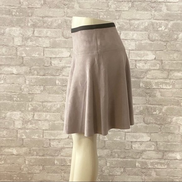NWOT Suede Gray Circle Skater Skirt - Picture 3 of 6
